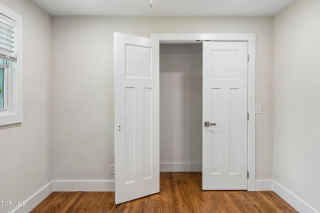 1303 Peterson Place, Johnson City, TN 37601