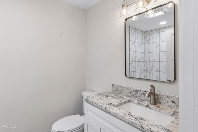 1303 Peterson Place, Johnson City, TN 37601