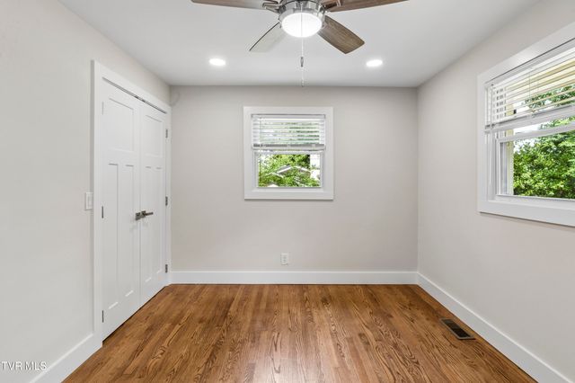 1303 Peterson Place, Johnson City, TN 37601