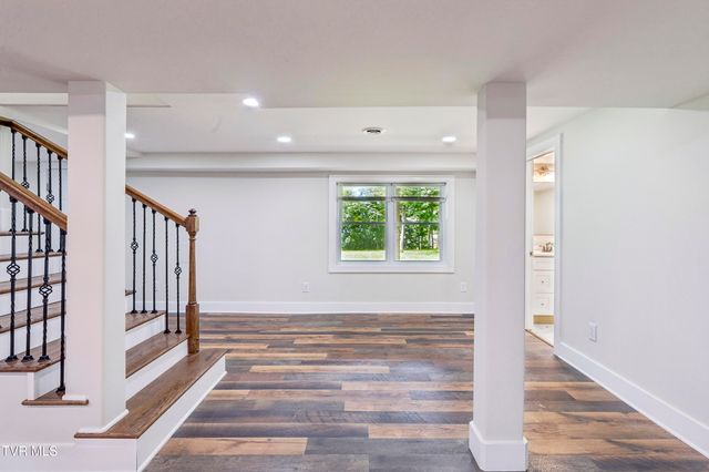 1303 Peterson Place, Johnson City, TN 37601