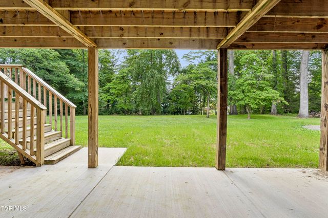 1303 Peterson Place, Johnson City, TN 37601