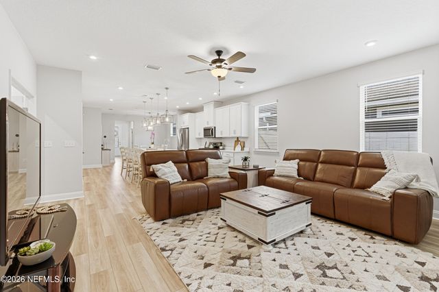 160 SPRUCE HILL Point, St. Johns, FL 32259