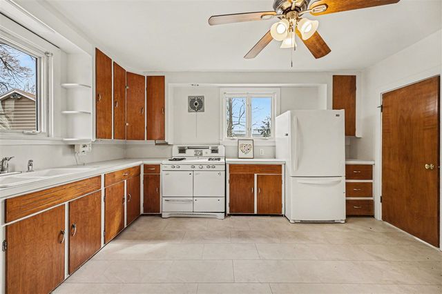 2222 Hoyle Avenue, Grand Rapids, MI 49544