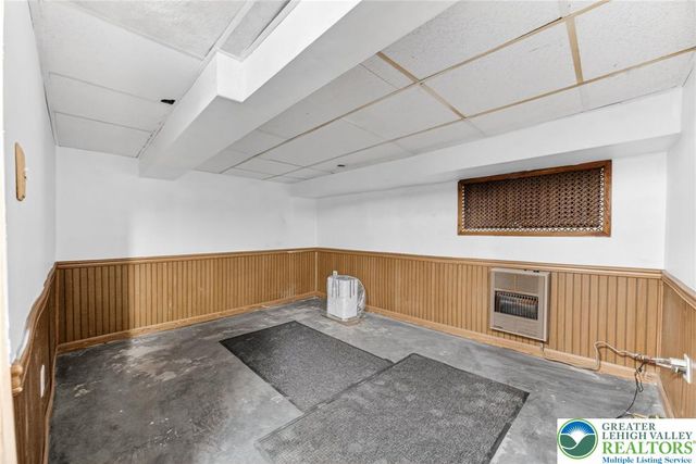 212 North Bromley Avenue, Scranton City, PA 18504
