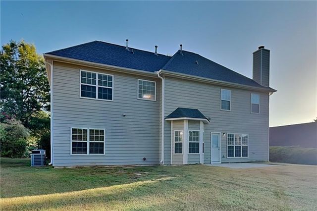 755 Willowwind Drive, Loganville, GA 30052