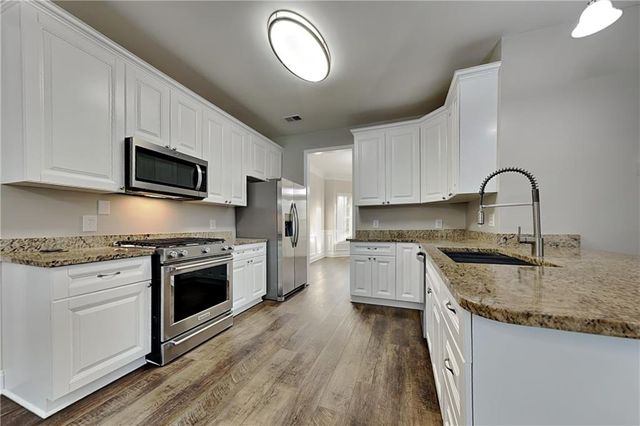 755 Willowwind Drive, Loganville, GA 30052