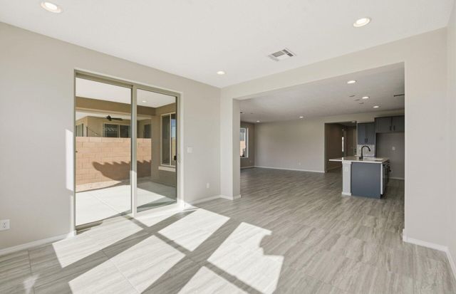 940 Turquesa Loop SE, Rio Rancho, NM 87124