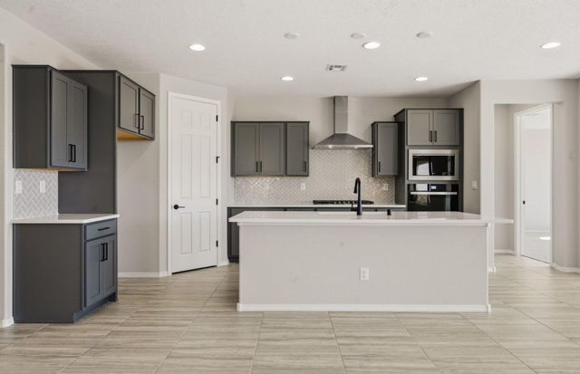 940 Turquesa Loop SE, Rio Rancho, NM 87124