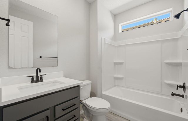 940 Turquesa Loop SE, Rio Rancho, NM 87124