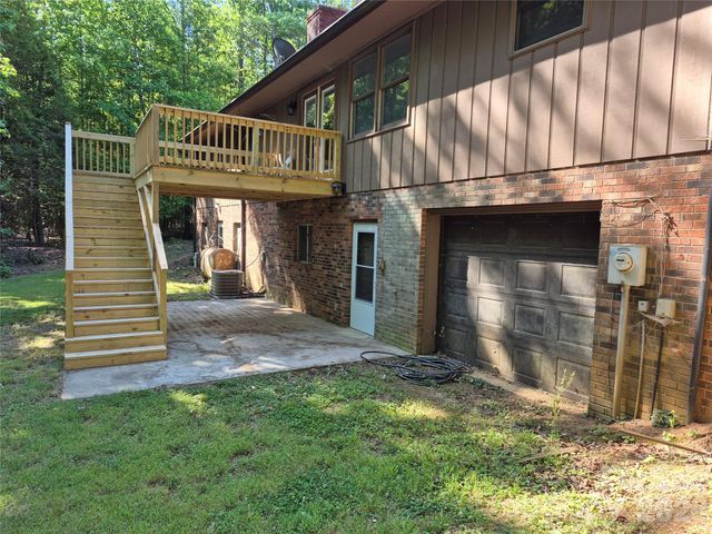 390 Low Water Bridge Road, Troy, NC 27371