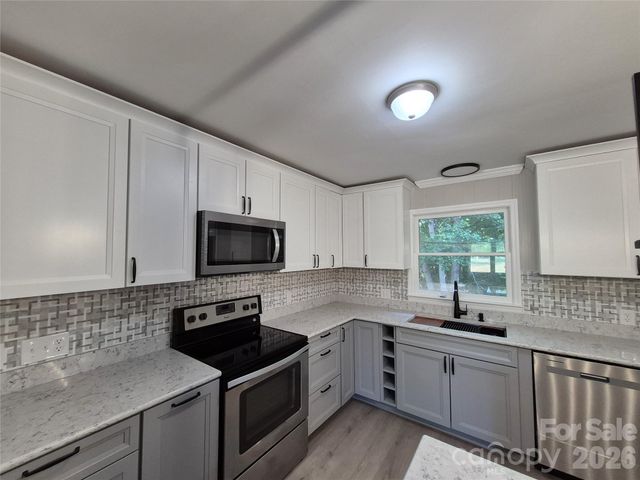 390 Low Water Bridge Road, Troy, NC 27371