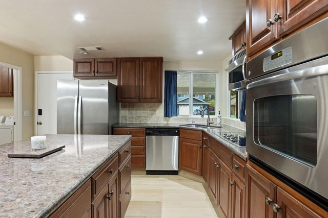 1536 Griffin Pt, Stockton, CA 95207