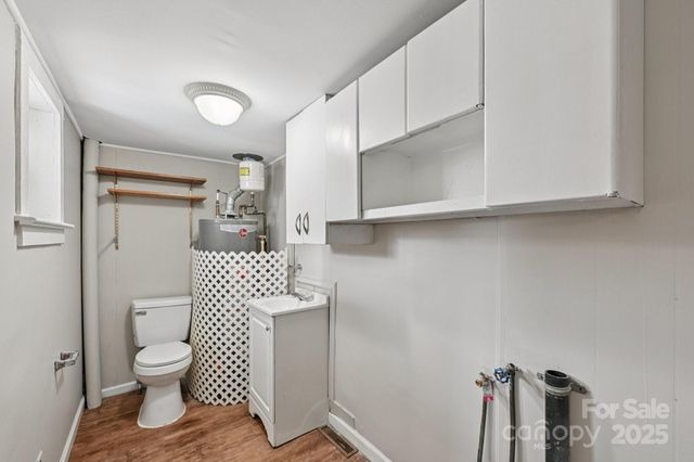 184 Cabarrus Avenue E, Concord, NC 28025