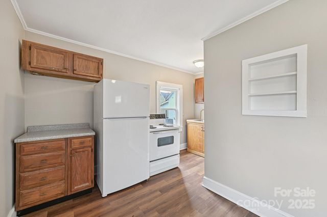 184 Cabarrus Avenue E, Concord, NC 28025