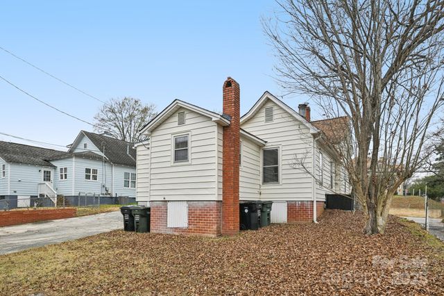 184 Cabarrus Avenue E, Concord, NC 28025