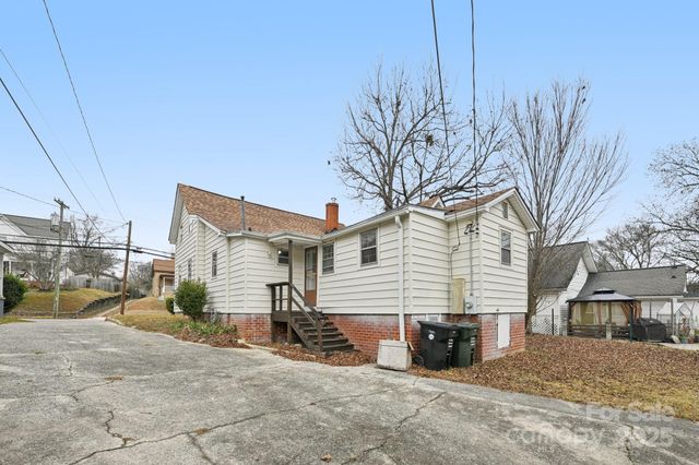 184 Cabarrus Avenue E, Concord, NC 28025