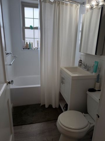 293 Spring St. Ext. 5, Medford, MA 02155