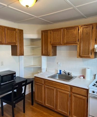 293 Spring St. Ext. 5, Medford, MA 02155