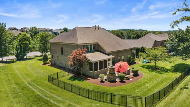 1801 Ivy Crest Dr, Brentwood, TN 37027