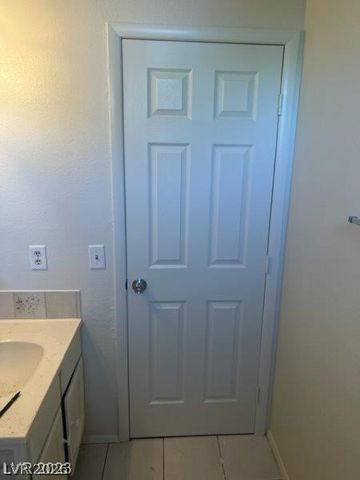 5284 Wellesley Avenue, Las Vegas, NV 89122