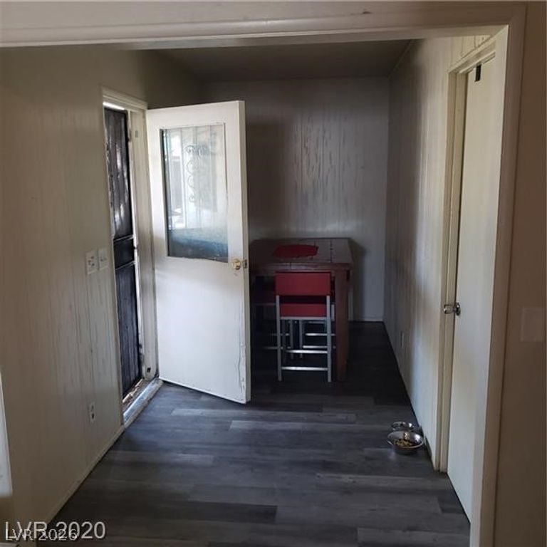 5284 Wellesley Avenue, Las Vegas, NV 89122 — photo 4