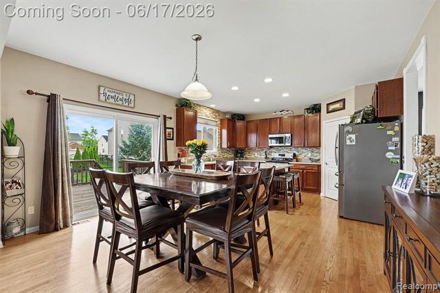 19120 Pembridge Street, Macomb, MI 48042