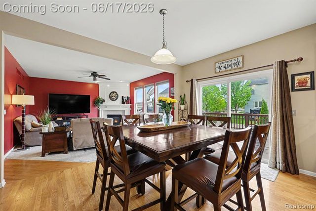 19120 Pembridge Street, Macomb, MI 48042