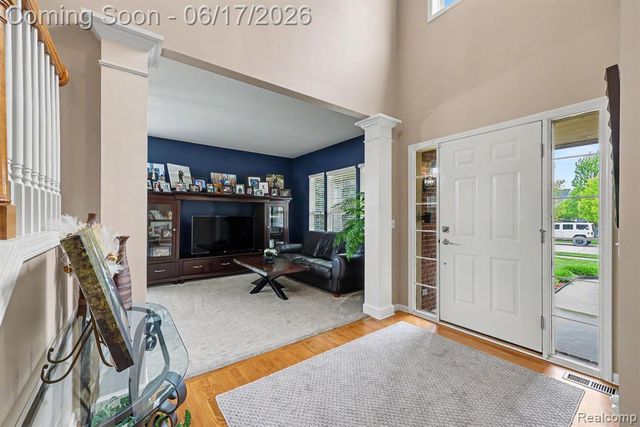19120 Pembridge Street, Macomb, MI 48042