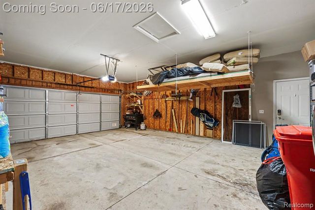 19120 Pembridge Street, Macomb, MI 48042
