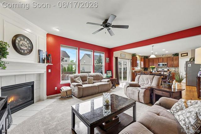 19120 Pembridge Street, Macomb, MI 48042