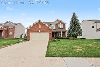 19120 Pembridge Street, Macomb, MI 48042