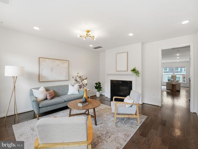 10719 VIOGNIER TER, Fairfax, VA 22032