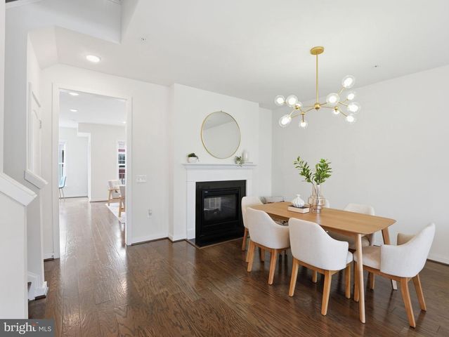 10719 VIOGNIER TER, Fairfax, VA 22032