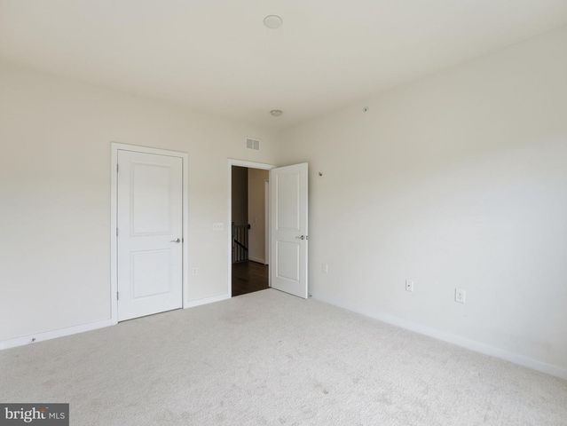 10719 VIOGNIER TER, Fairfax, VA 22032