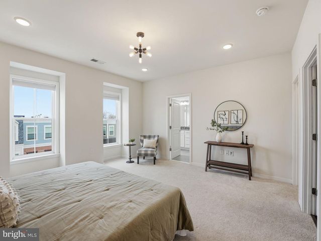 10719 VIOGNIER TER, Fairfax, VA 22032