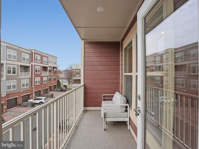 10719 VIOGNIER TER, Fairfax, VA 22032