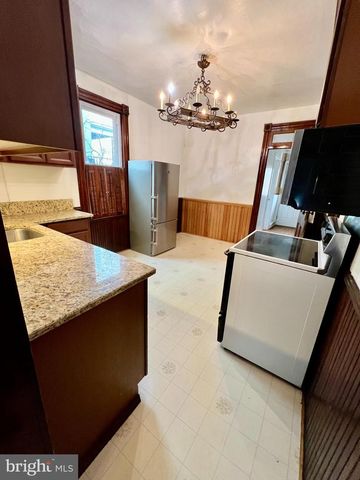 8 N VIRGINIA AVE, Brunswick, MD 21716