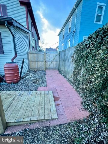 8 N VIRGINIA AVE, Brunswick, MD 21716