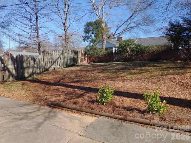 1001 Heather Lane, Charlotte, NC 28209
