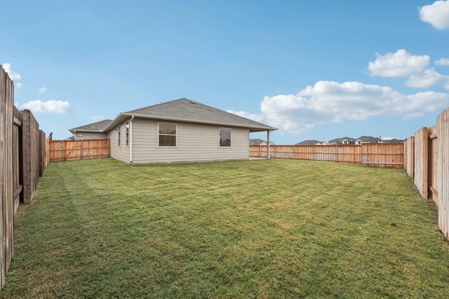 327 Backstays LOOP, Kyle, TX 78640