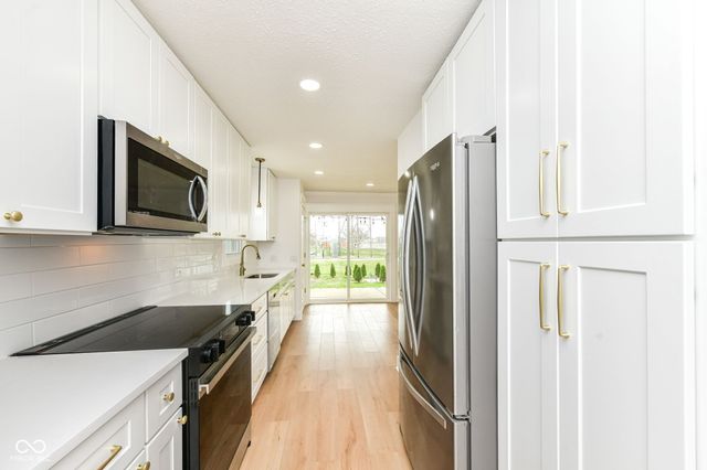 207 Linville Avenue, Whitestown, IN 46075