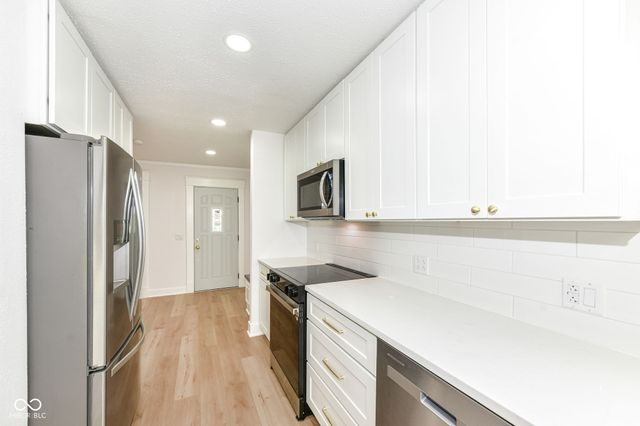 207 Linville Avenue, Whitestown, IN 46075