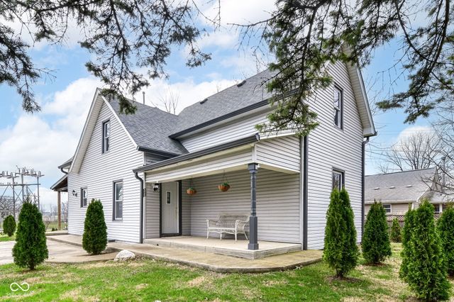 207 Linville Avenue, Whitestown, IN 46075