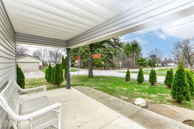 207 Linville Avenue, Whitestown, IN 46075