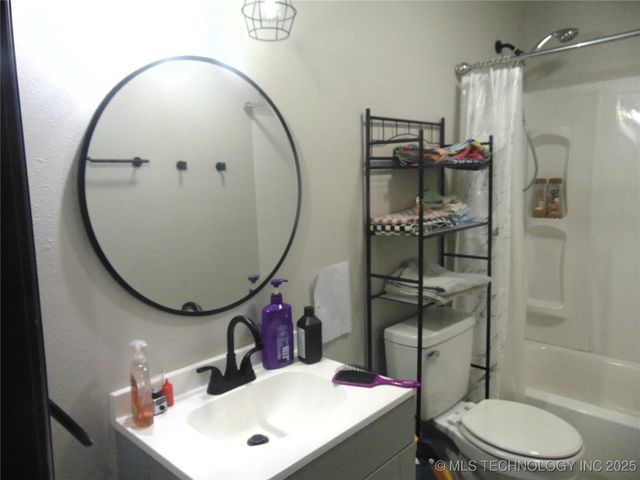 1108 Douglas Street SE, Ardmore, OK 73401