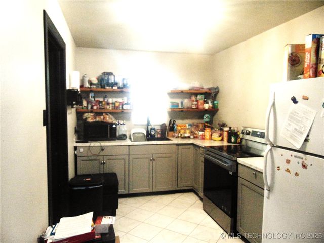 1108 Douglas Street SE, Ardmore, OK 73401