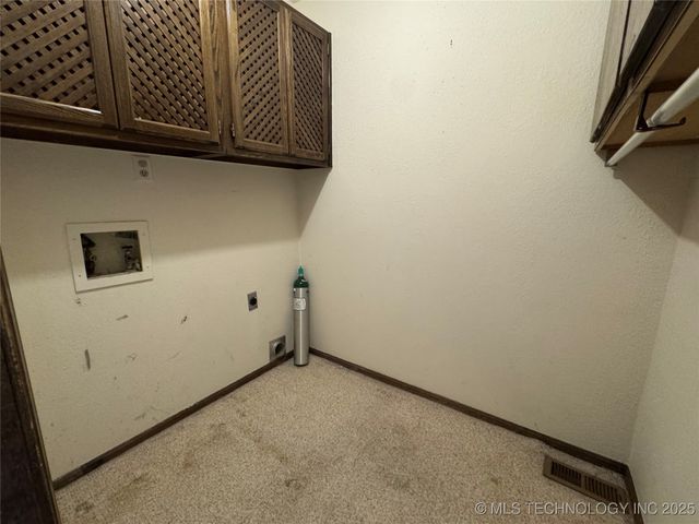 7809 E 77th Place, Tulsa, OK 74133