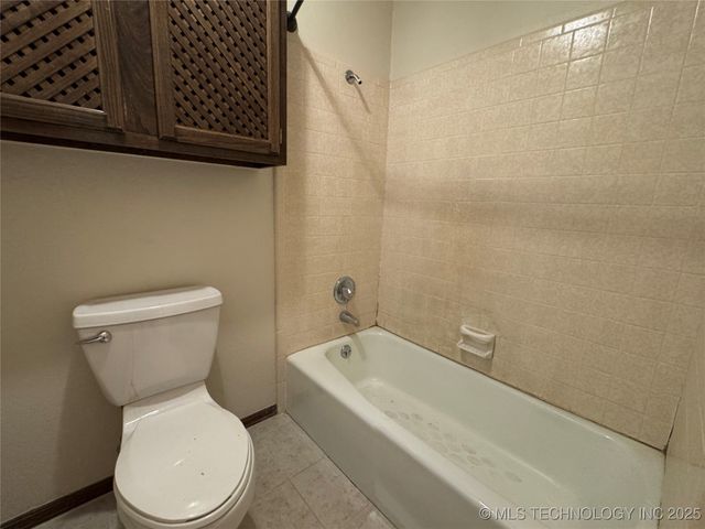 7809 E 77th Place, Tulsa, OK 74133