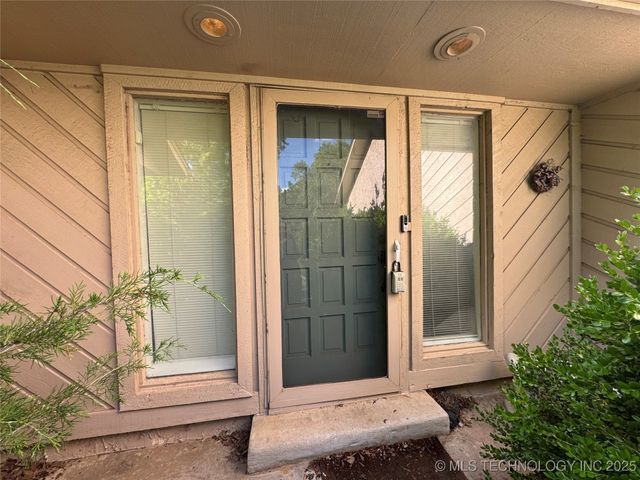 7809 E 77th Place, Tulsa, OK 74133