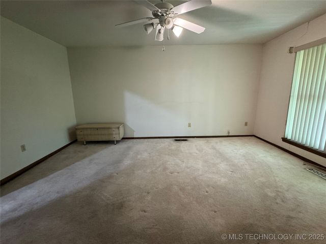 7809 E 77th Place, Tulsa, OK 74133